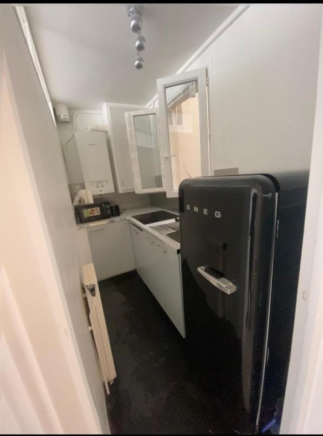 Appartement Situe Dans Le 9Eme Arrondissement, A Deux Pas Du Sacre-Coeur Paris Exteriör bild
