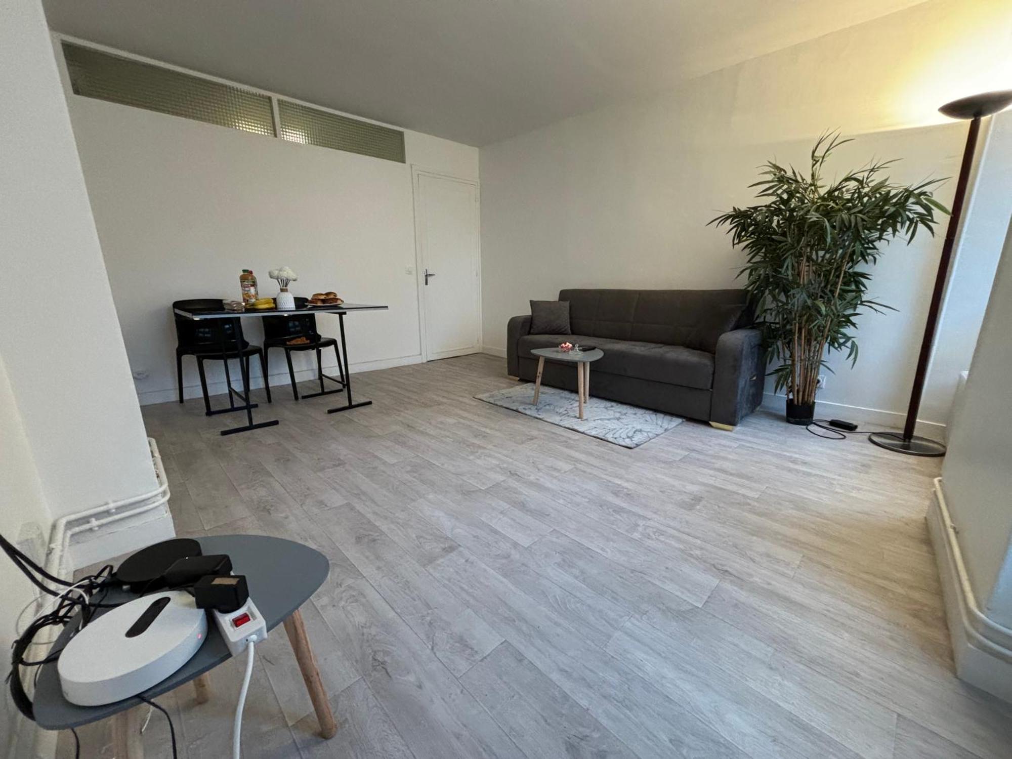 Appartement Situe Dans Le 9Eme Arrondissement, A Deux Pas Du Sacre-Coeur Paris Exteriör bild