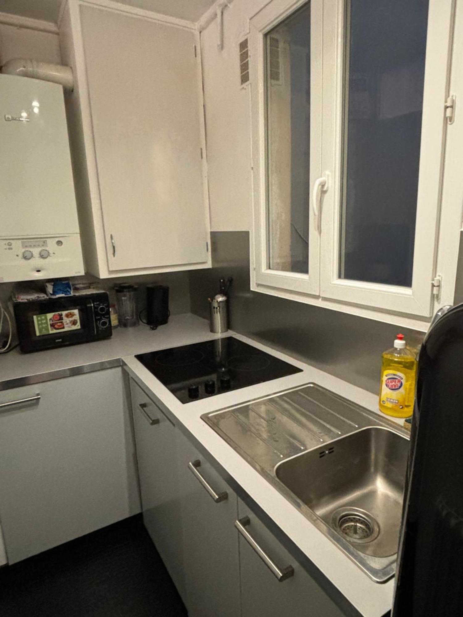 Appartement Situe Dans Le 9Eme Arrondissement, A Deux Pas Du Sacre-Coeur Paris Exteriör bild
