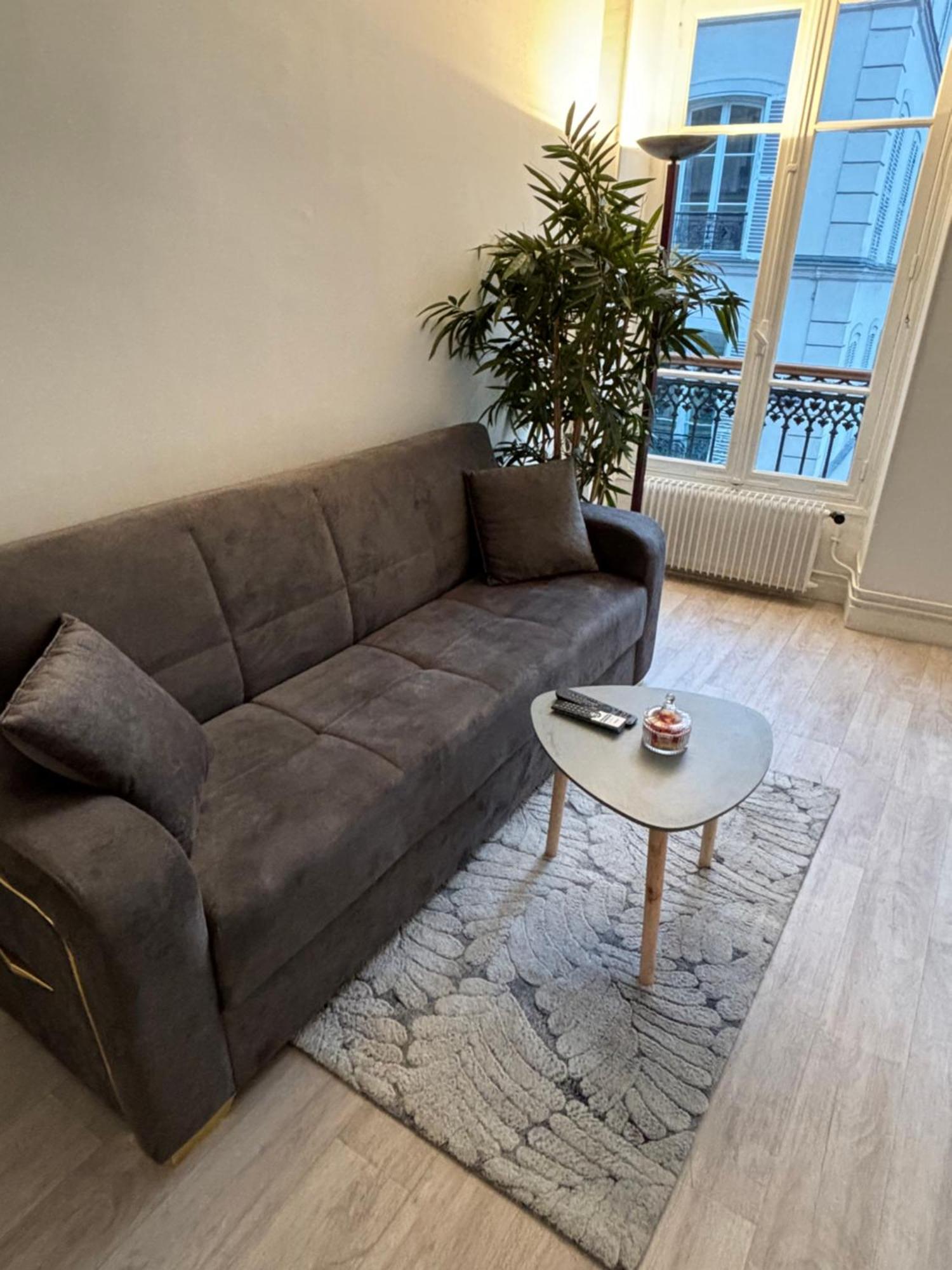 Appartement Situe Dans Le 9Eme Arrondissement, A Deux Pas Du Sacre-Coeur Paris Exteriör bild