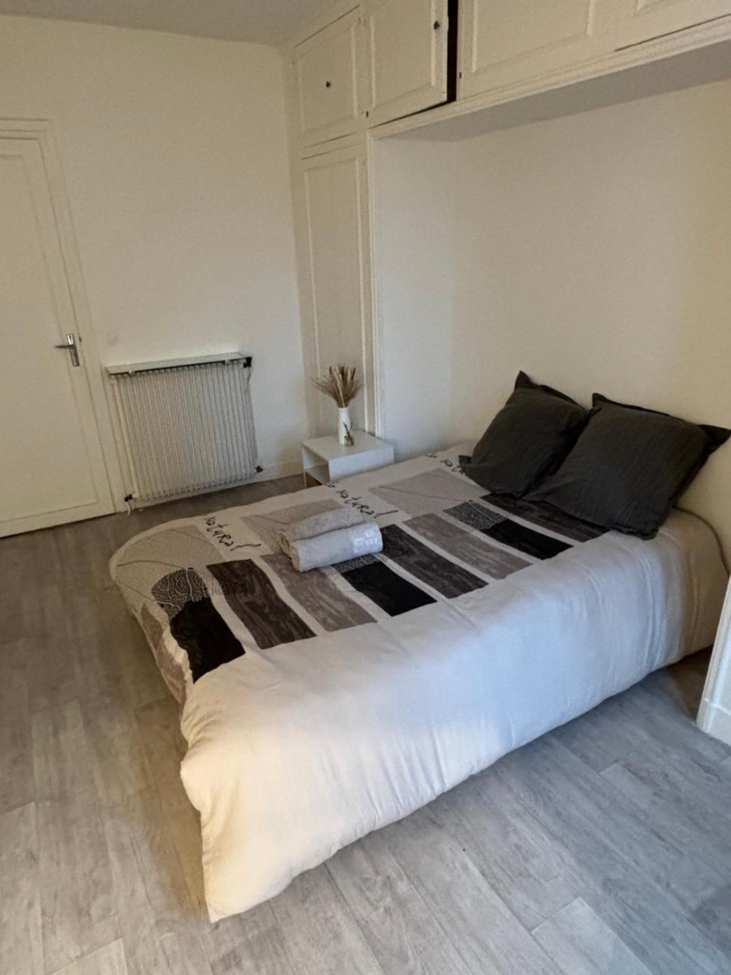 Appartement Situe Dans Le 9Eme Arrondissement, A Deux Pas Du Sacre-Coeur Paris Exteriör bild